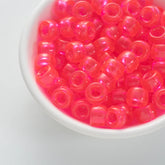 BD00056-02-folly-red-barrel-transparent-pony-beads-6×9mm